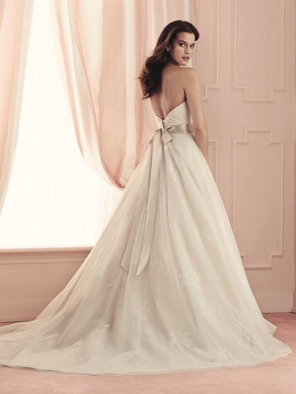 4506 Wedding Dress by Paloma Blanca