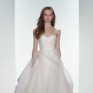 Amsale Aberra Erin Wedding Dress Sample Sale - A-Line with a delicate sweetheart neckline and a show stopping full flowing skirt.