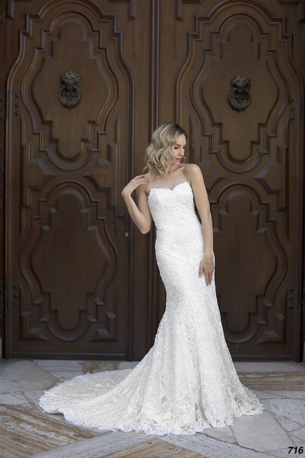 Estee Couture Karly Wedding Dress Sample Sale - Fit and flare dress with a strapless, sweetheart neckline, French lace allover and elegant train.