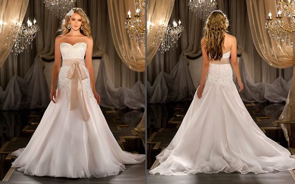 Martina Liana 411 Wedding Dress Sample Sale - Fit and flare dress with Swarovski Crystal beaded lace bodice, sweetheart neckline and a Satin belt detail.