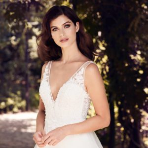 Paloma Blanca 4727 Wedding Dress Sample Sale - A Line dress with deep V-neckline bodice, laser cut lace with 3D appliqué, chiffon piping on neckline, and low open back.