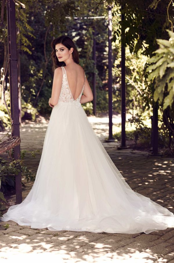 Paloma Blanca 4727 Wedding Dress Sample Sale - A Line dress with deep V-neckline bodice, laser cut lace with 3D appliqué, chiffon piping on neckline, and low open back.