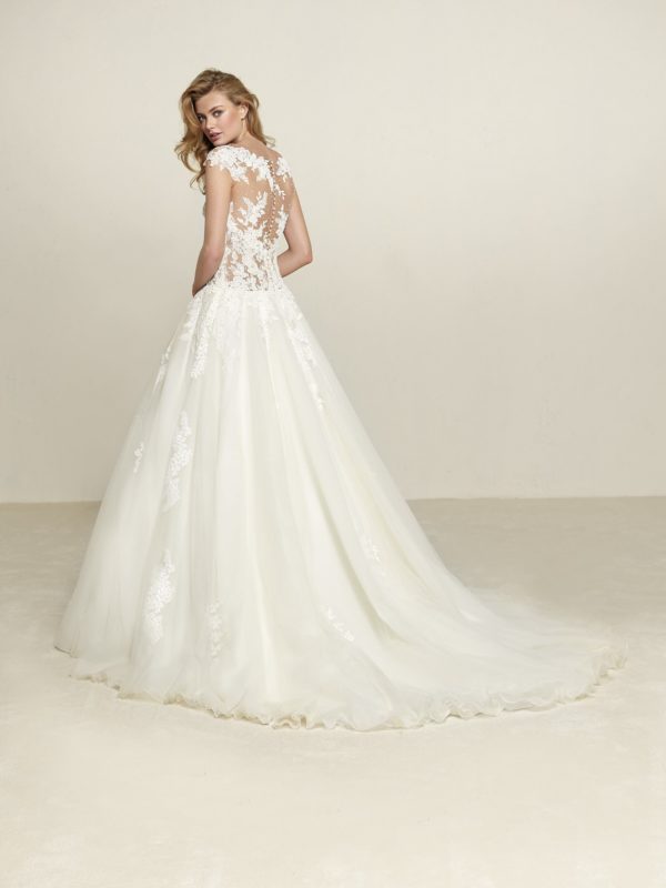 Pronovias Drisule Wedding Dress Sample Sale - Princess ballgown with a full skirt in layers of tulle, fitted bodice, embroidery all over and illusion neck.