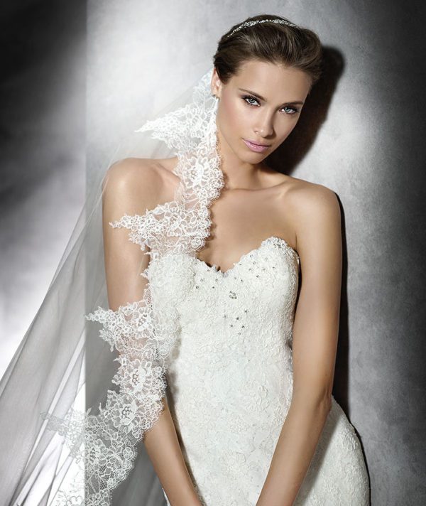 Pronovias Prune Wedding Dress Sample Sale - Mermaid dress with chantilly lace, sweetheart neckline, delicate gemstones fitted bodice, open back and train.