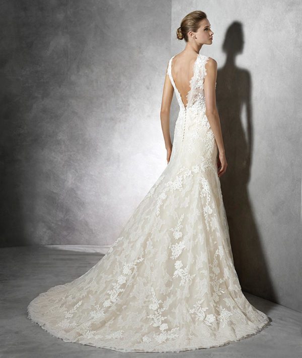 Pronovias Terence Wedding Dress Sample Sale - Mermaid style dress with an elegant strapless sweetheart neckline, illusion high neck, allover lace, open back and train.