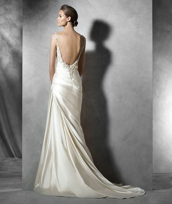 Pronovias Prune Wedding Dress Sample Sale - Mermaid dress with chantilly lace, sweetheart neckline, delicate gemstones fitted bodice, open back and train.