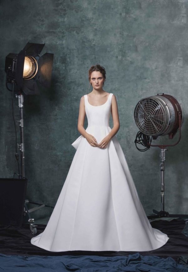 Sareh Nouri Meryl Wedding Dress - Faille scoop neck ball gown featuring a drop waist, tailored pleates, fitted bodice, signature bow and chapel train