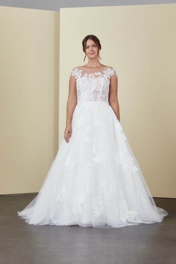 Amsale Aberra Miranda Wedding Dress Sample Sale - Tulle ballgown with hand applique embellished lace and illusion neckline and cap sleeves.