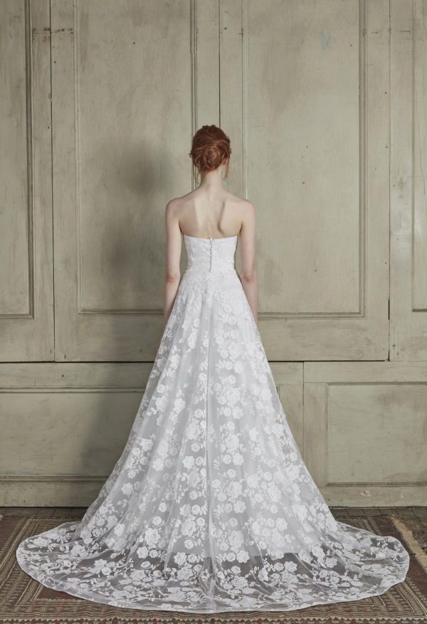 Sareh Nouri Paulette Wedding Dress - A gorgeous A-line floral style with an embroidered tulip sweetheart neckline, fitted bodice and train.