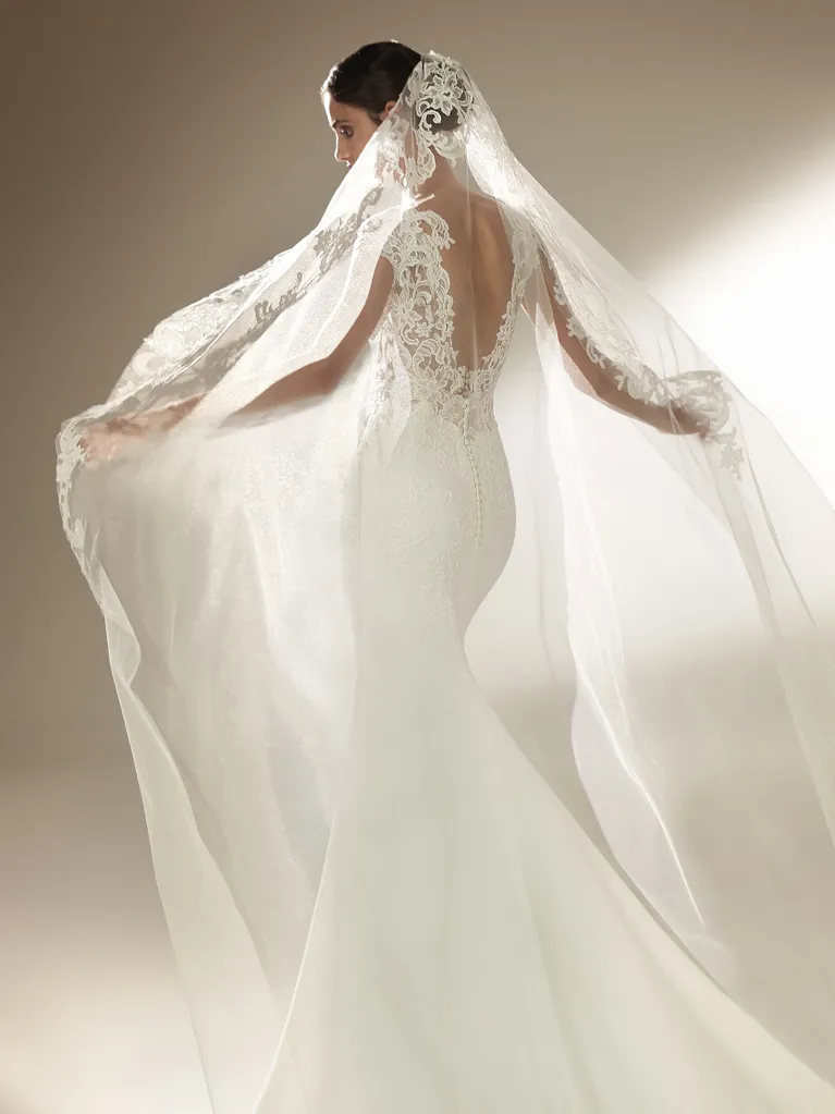 Cap Sleeves Open Back Chapel Train Wedding Dress with Lace Top Cap Sleeves Open Back Chapel Train Wedding Dress with Lace Top