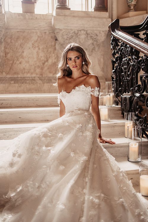 2 in 1 Corset Lace Strapless Long Designer Overskirt Bridal Dress