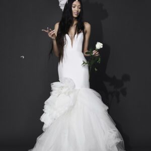 Vera Wang Haimi Wedding Dress - Mermaid style dress with a strapless fitted bodice, low v -neckline, layered tulle skirt and tulle detail on side skirt. 