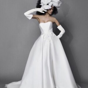 Vera Wang Julianne Wedding Dress - Ballgown style dress with a sweetheart neckline, fitted bodice, flower detail over hip, and train.