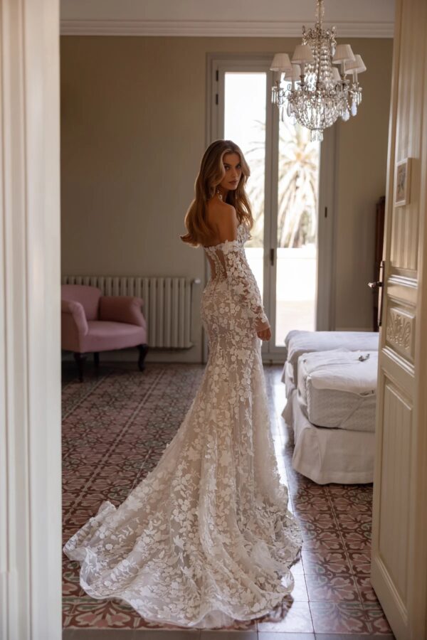 Tina Valerdi Calanthe Wedding Dress - Mermaid gown style dress with sweetheart neckline, floral train, detachable delicate sleeves. 