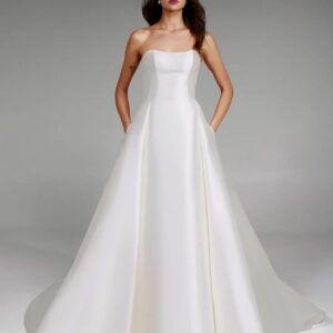 Pronovias Jory Wedding Dress - Strapless princess wedding dress with open back and long sleeves in Mikado.