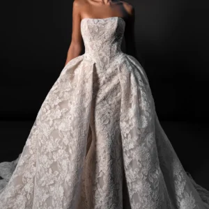 Martina Liana 1986 Wedding Dress - Sexy Modern Fit and Flare Bridal Gown with Natural Waist, Straight Neckline, Floral Detail with Lace and Tulle Fabric.